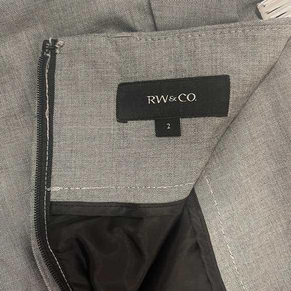 Small gray pencil skirt - Picture 3 of 5